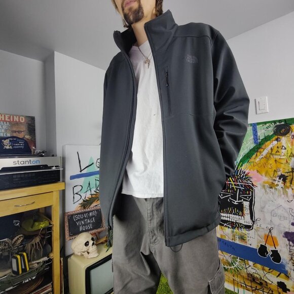 Authentic 'The north face' premium black waterproof jacket men's size XL - Picture 2 of 4